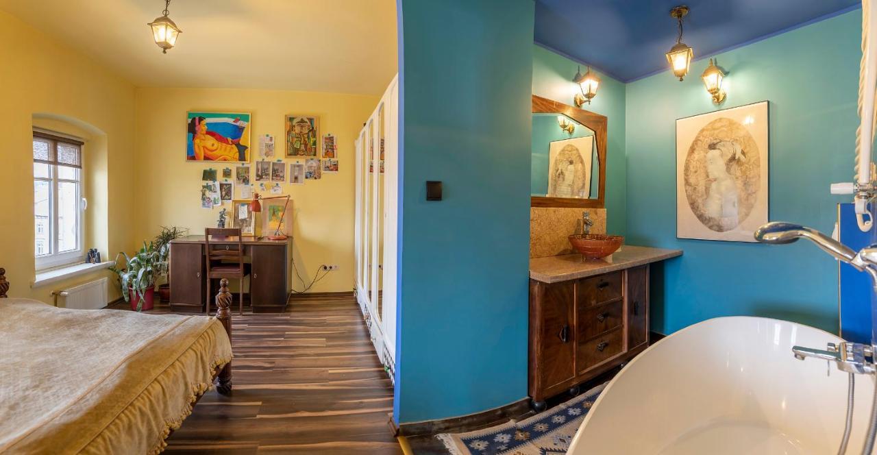 Apartament Artystyczny W Rynku. Lądek-Zdrój Kültér fotó
