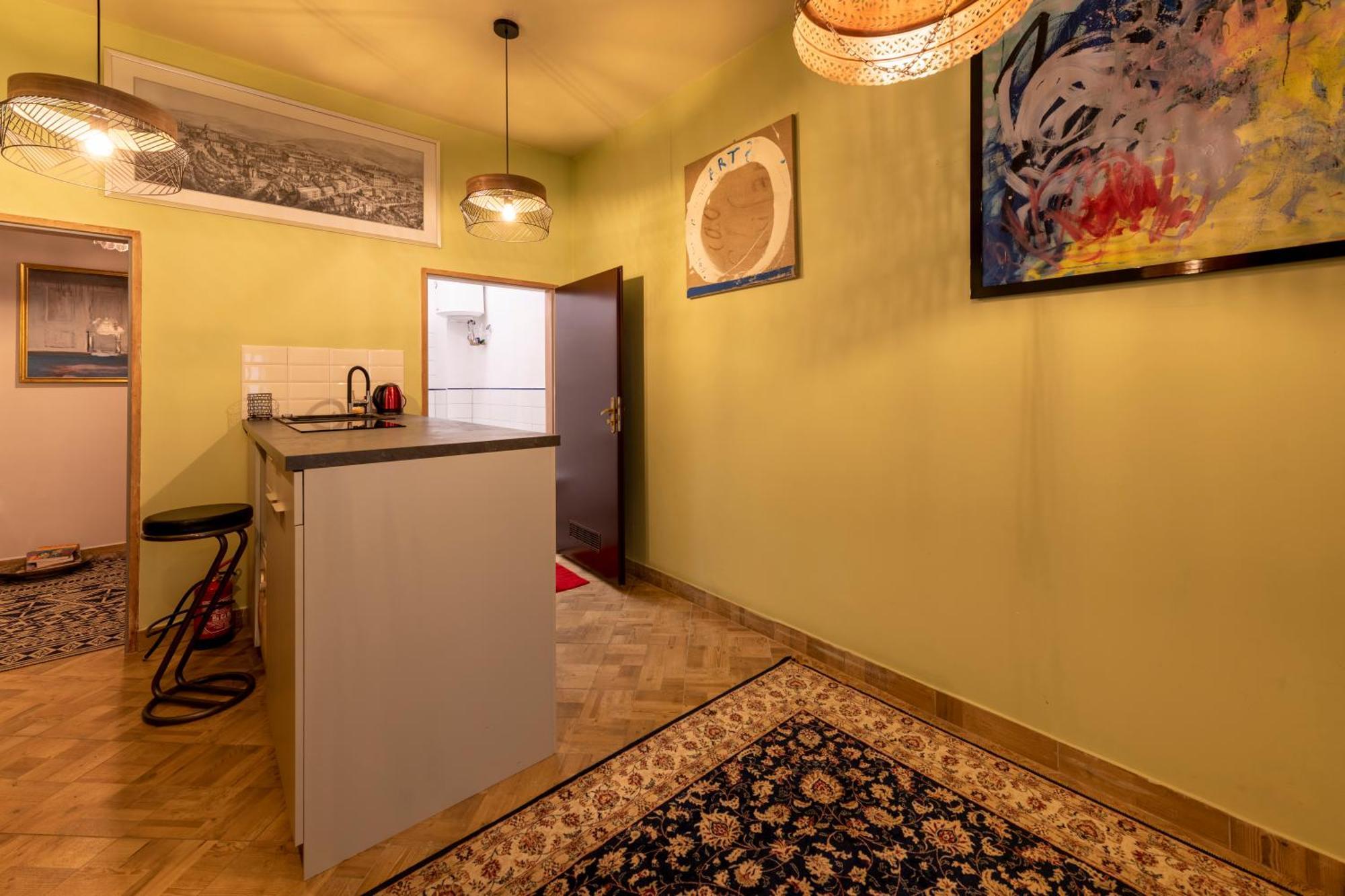 Apartament Artystyczny W Rynku. Lądek-Zdrój Kültér fotó